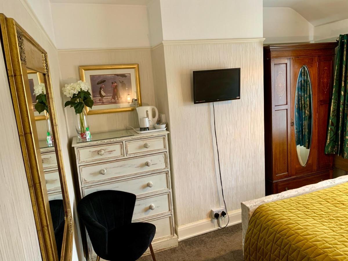Sw Bed & Breakfast Swindon Luaran gambar