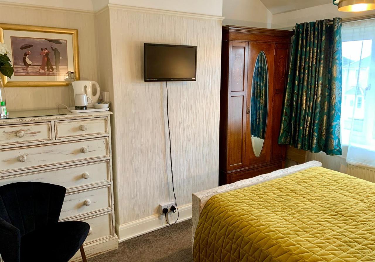 Sw Bed & Breakfast Swindon Luaran gambar