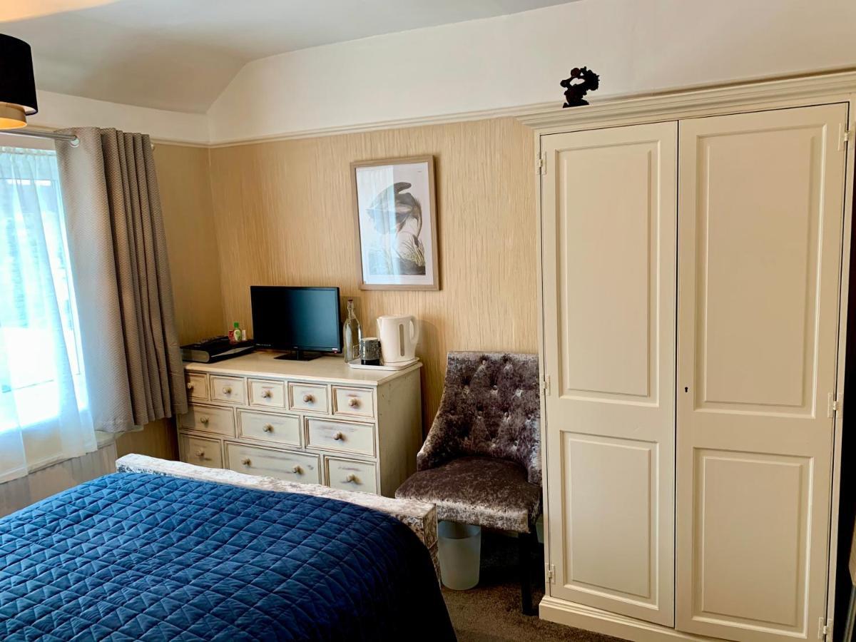 Sw Bed & Breakfast Swindon Luaran gambar